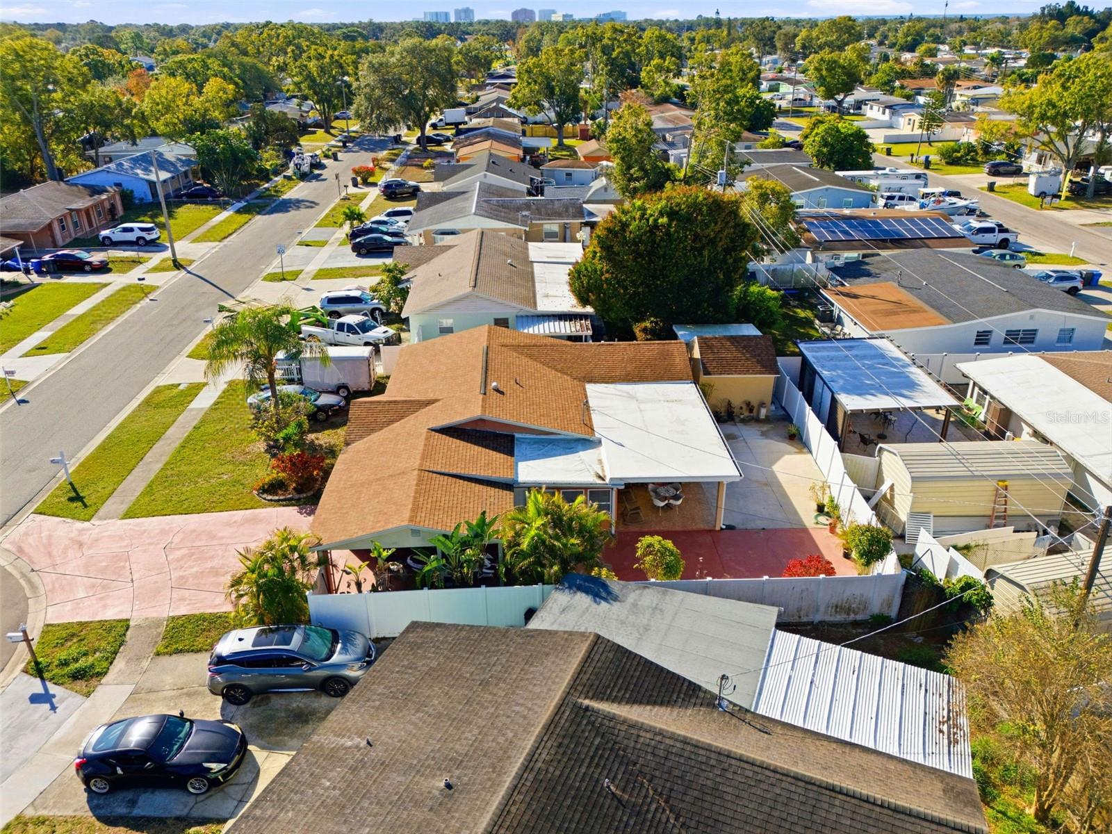 HOLIDAY VILLAGE SEC 3 - Residential