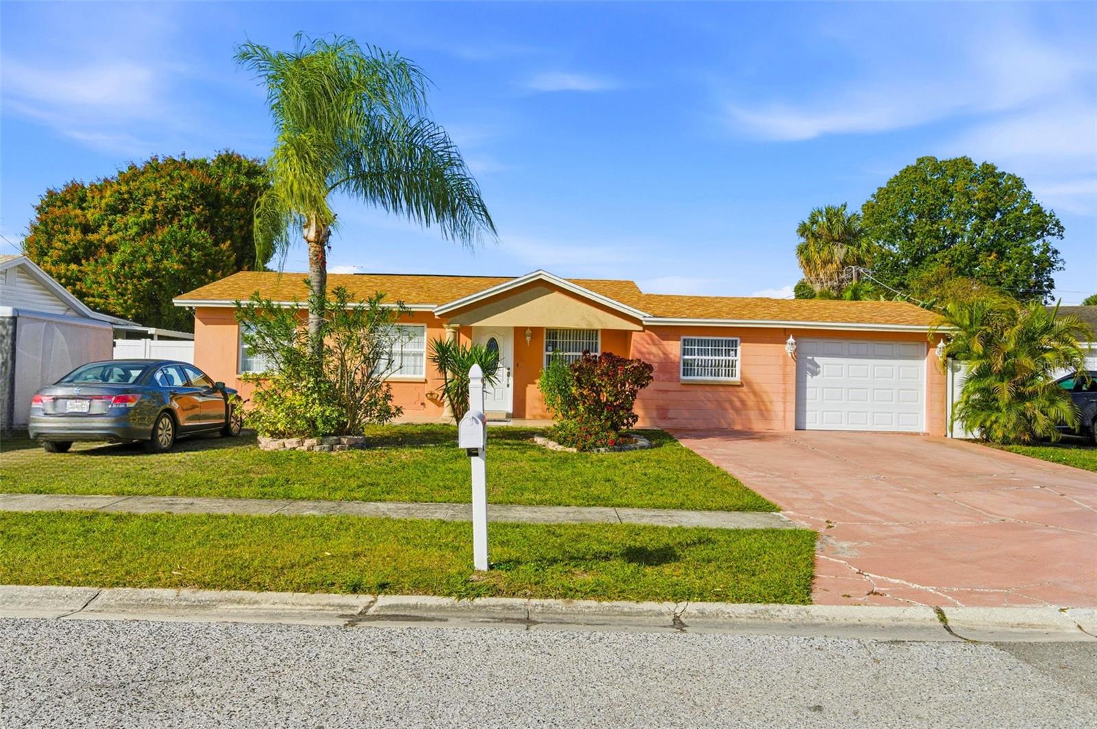 HOLIDAY VILLAGE SEC 3 - Residential