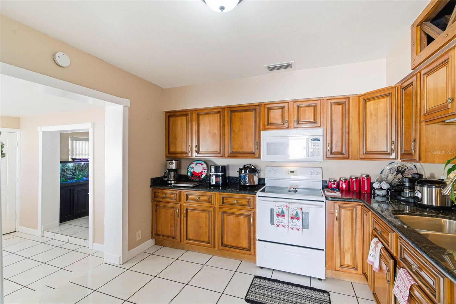 HOLIDAY VILLAGE SEC 3 - Residential