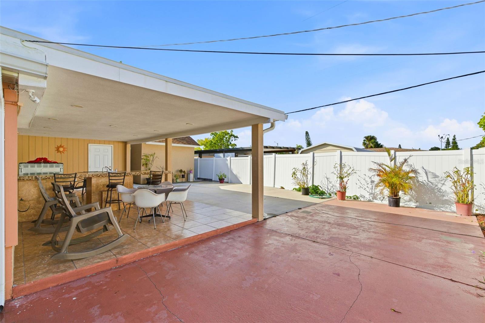 HOLIDAY VILLAGE SEC 3 - Residential