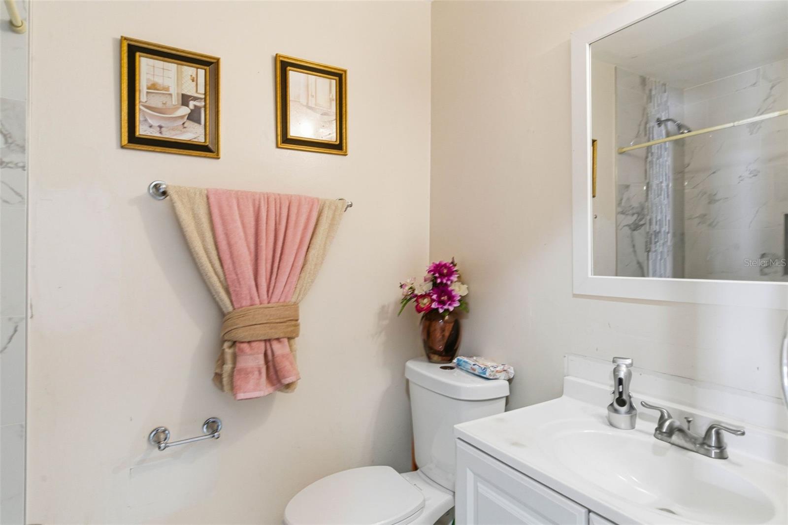 HOLIDAY VILLAGE SEC 3 - Residential