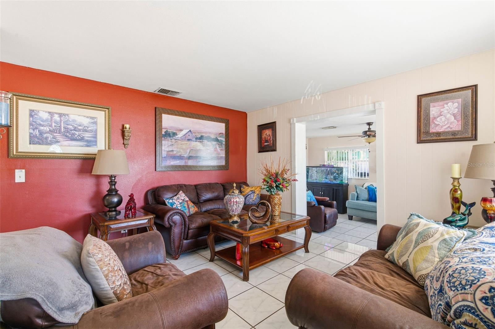 HOLIDAY VILLAGE SEC 3 - Residential