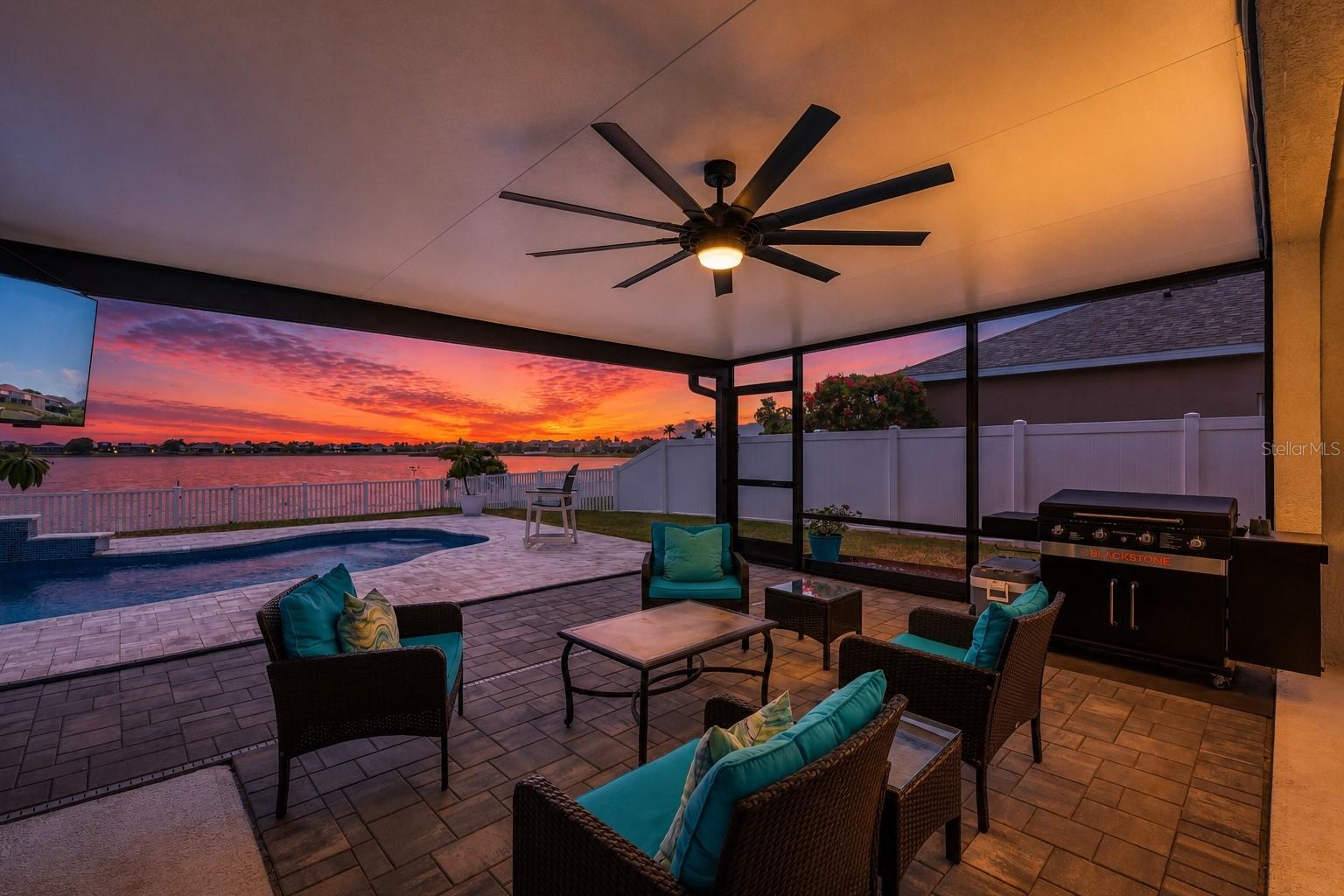 1548 MIRA LAGO CIRCLE