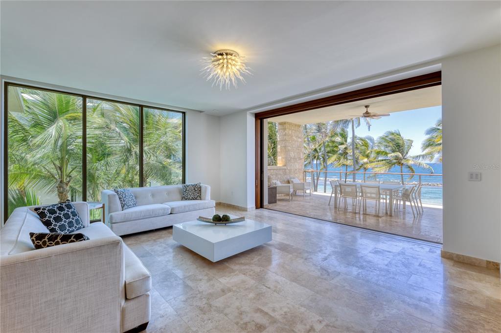 DORADO BEACH - Residential