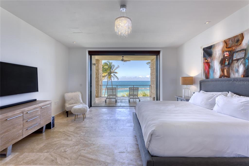 DORADO BEACH - Residential