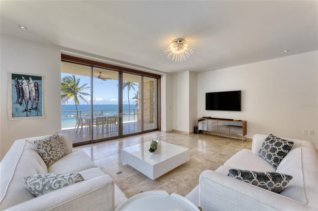 DORADO BEACH - Residential
