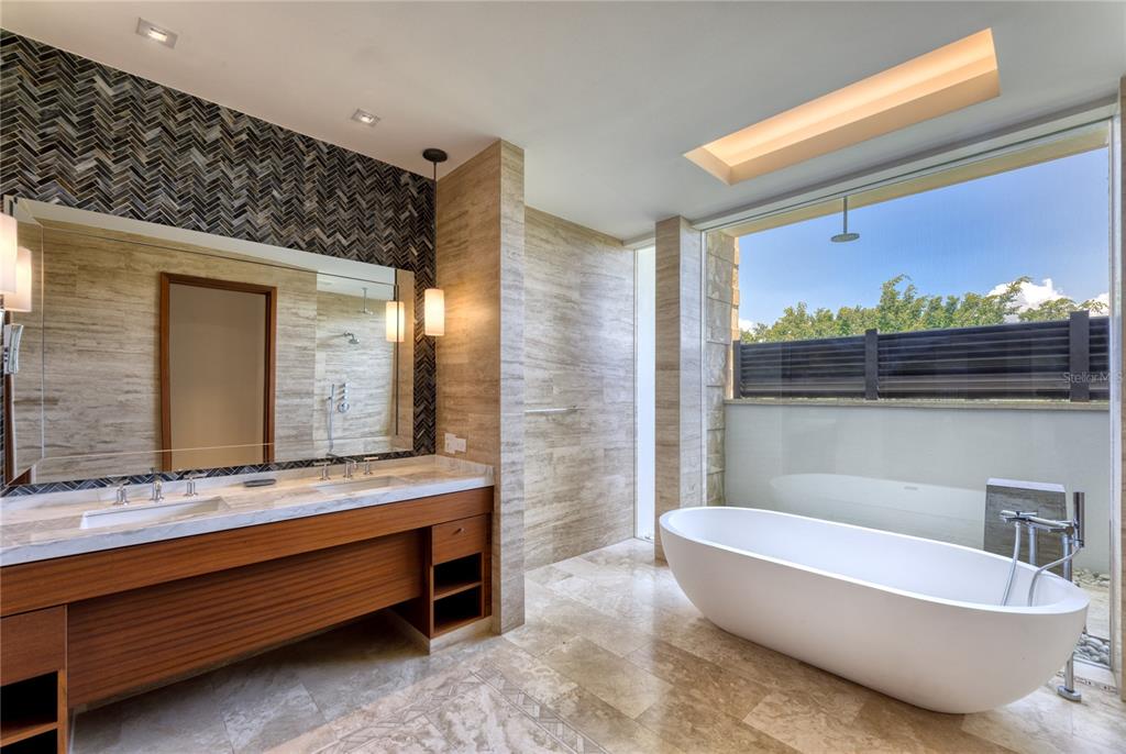 DORADO BEACH - Residential