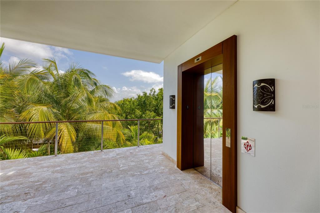 DORADO BEACH - Residential