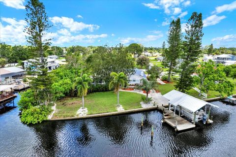 Photo of 102 W North Branch Road, Ruskin, FL 33570 (MLS # TB8404370) Photo of 102 W North Branch Road, Ruskin, FL 33570 (MLS # TB8404370)