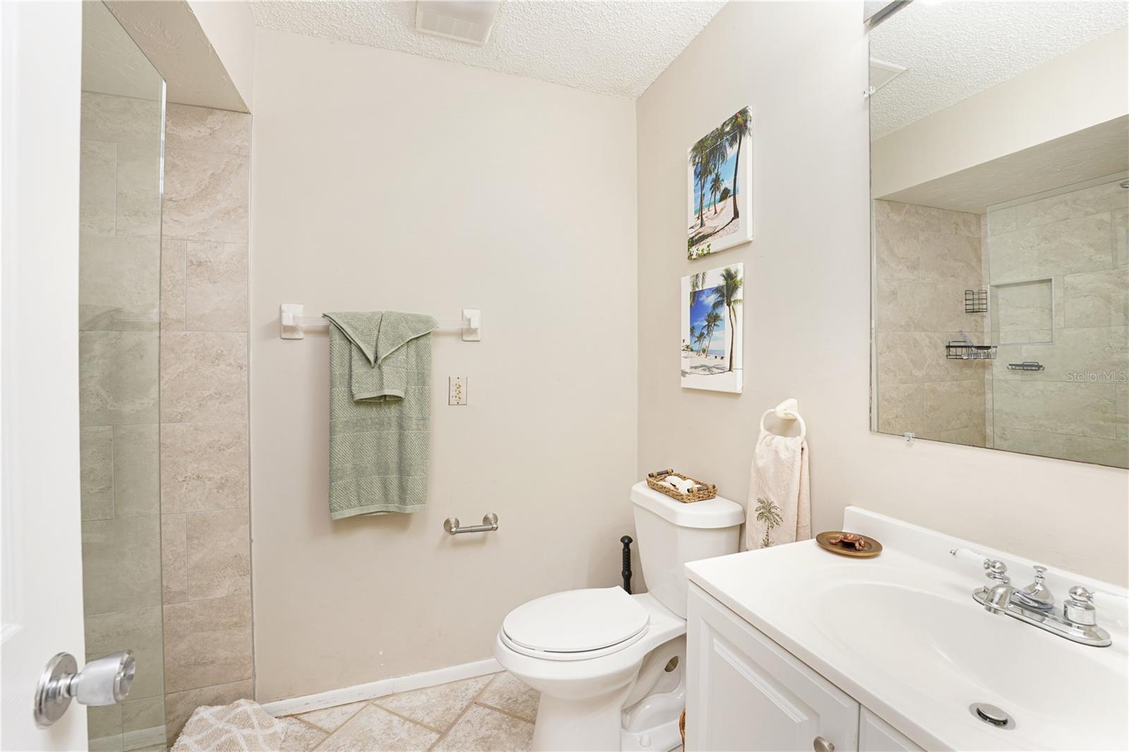 EL CONQUISTADOR VILLAGE - Residential Lease