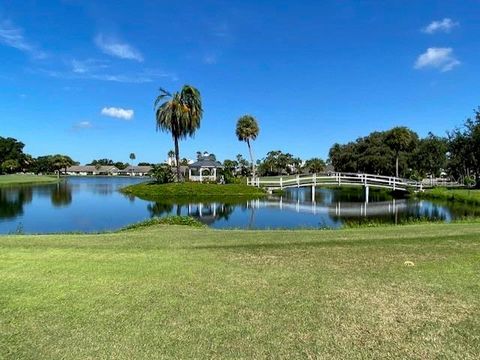 A home in PALMETTO