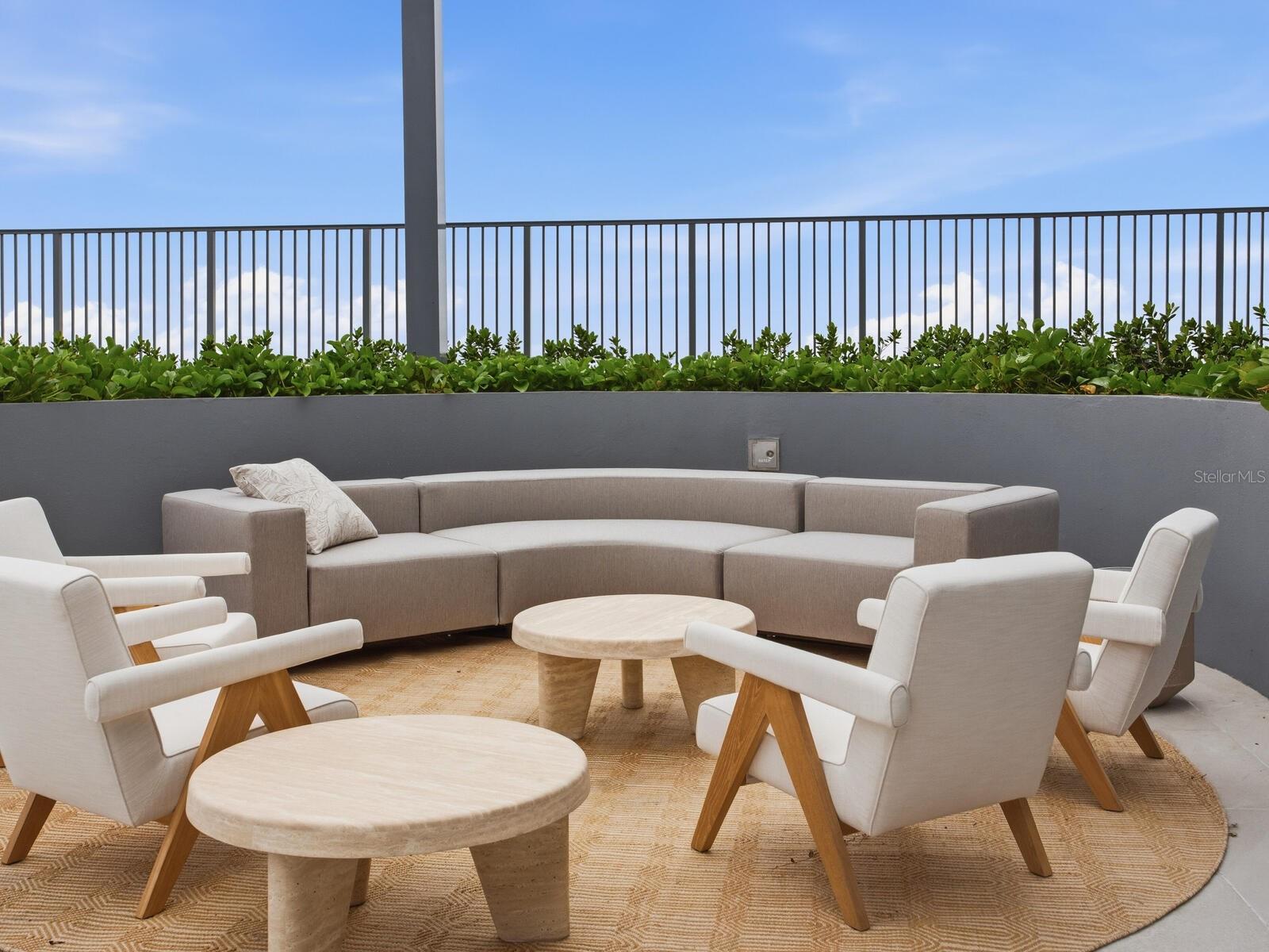 BAYSHORE YSSABELLA CONDOMINIUM - Residential