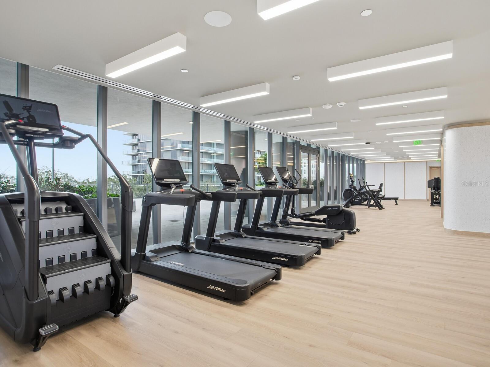 BAYSHORE YSSABELLA CONDOMINIUM - Residential