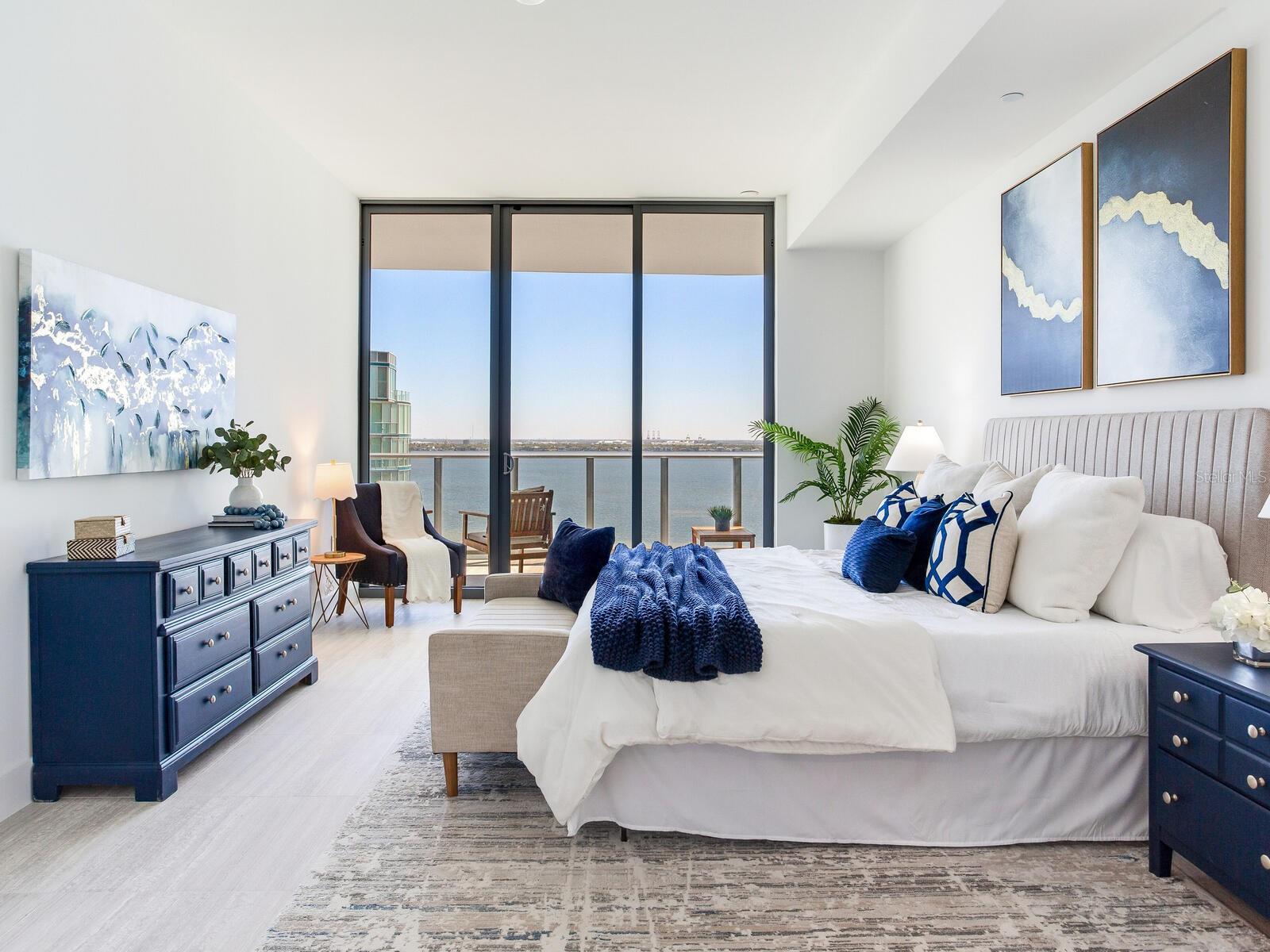 BAYSHORE YSSABELLA CONDOMINIUM - Residential