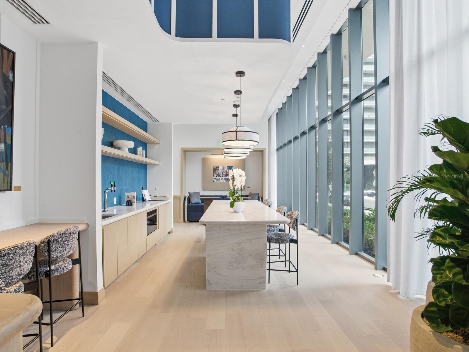 BAYSHORE YSSABELLA CONDOMINIUM - Residential