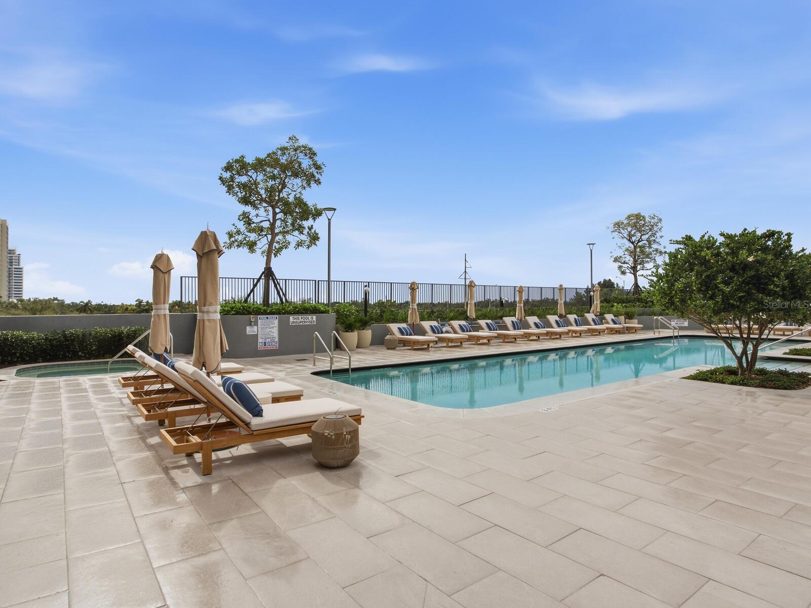 BAYSHORE YSSABELLA CONDOMINIUM - Residential