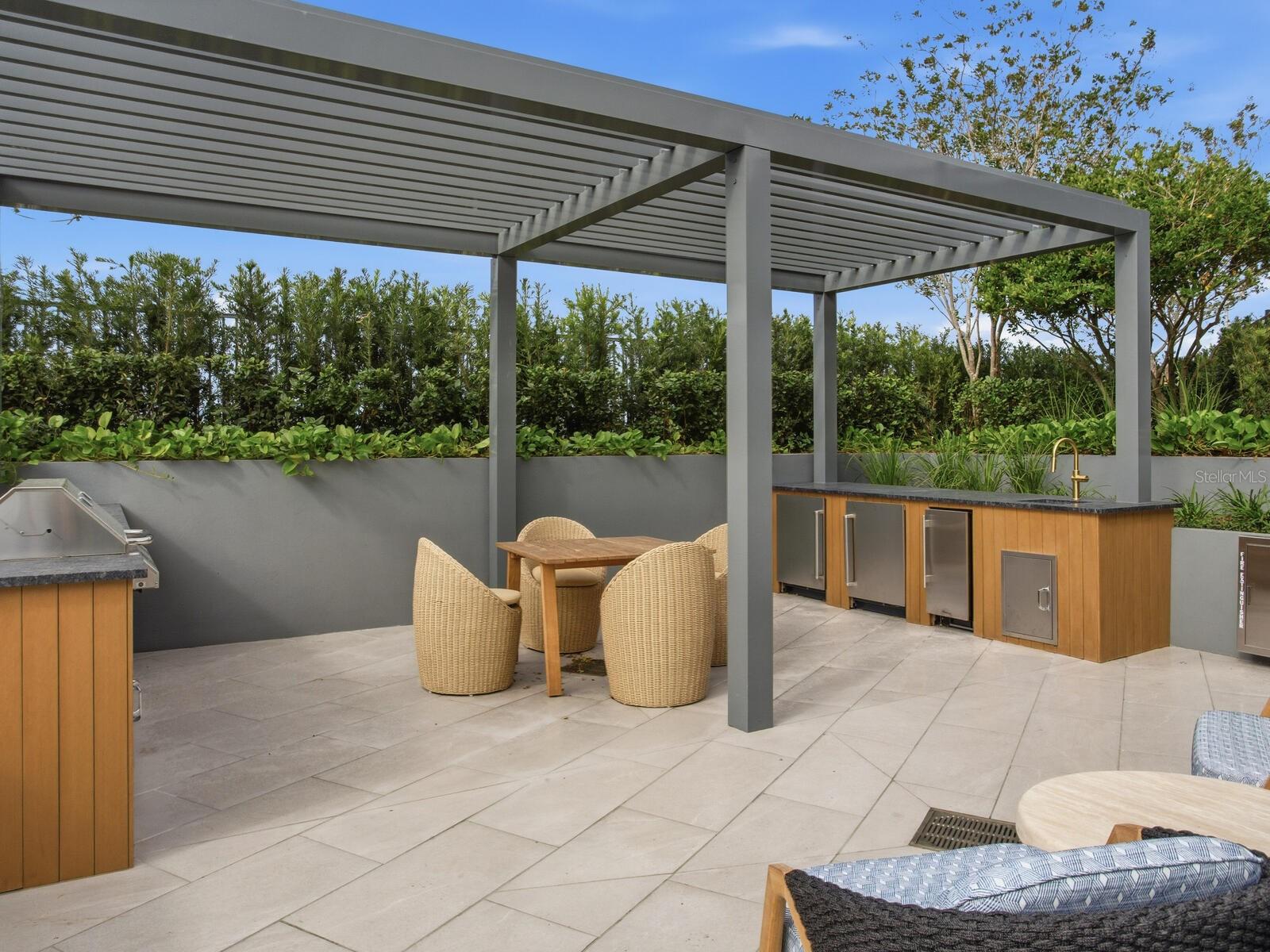 BAYSHORE YSSABELLA CONDOMINIUM - Residential