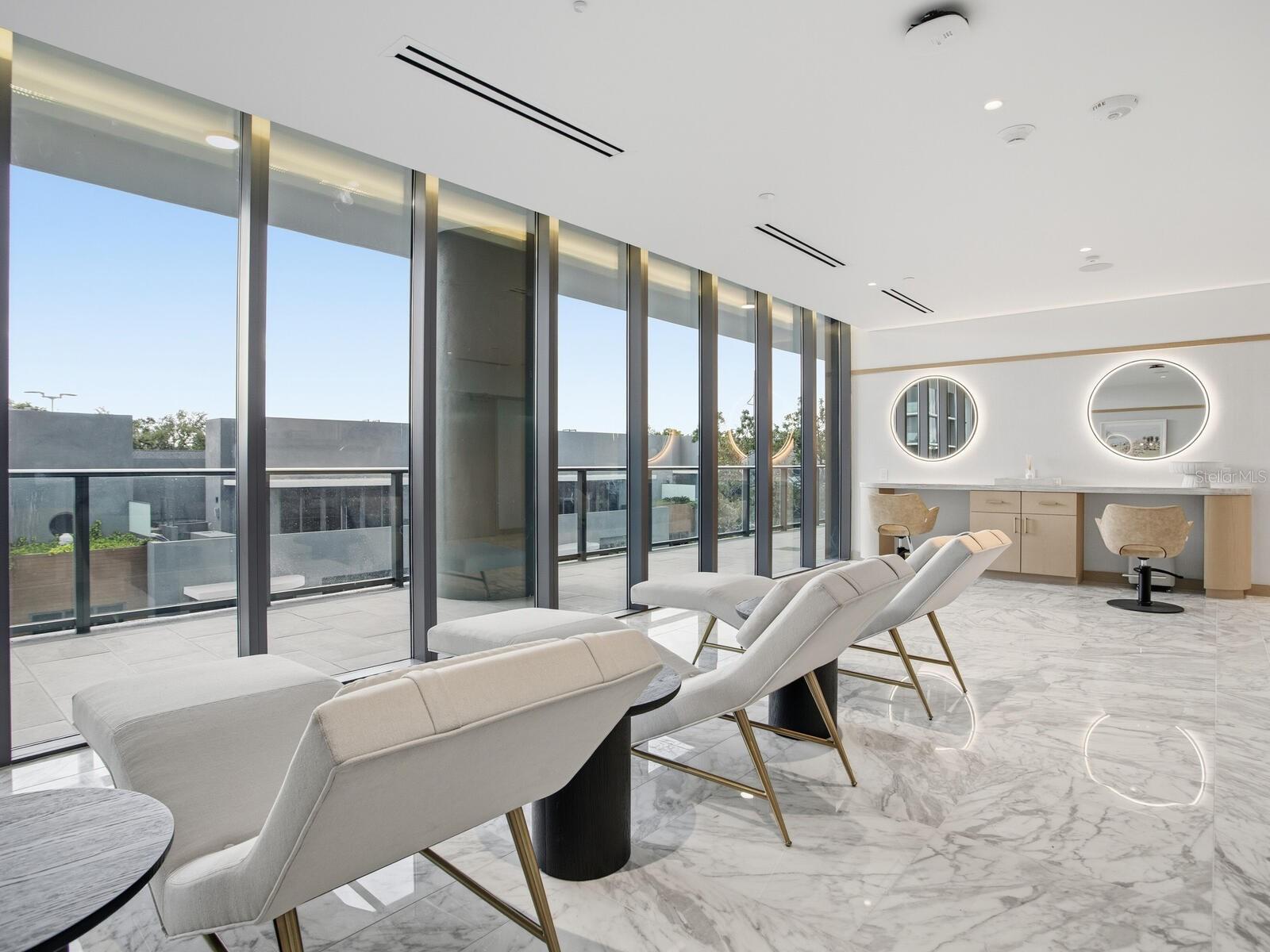 BAYSHORE YSSABELLA CONDOMINIUM - Residential