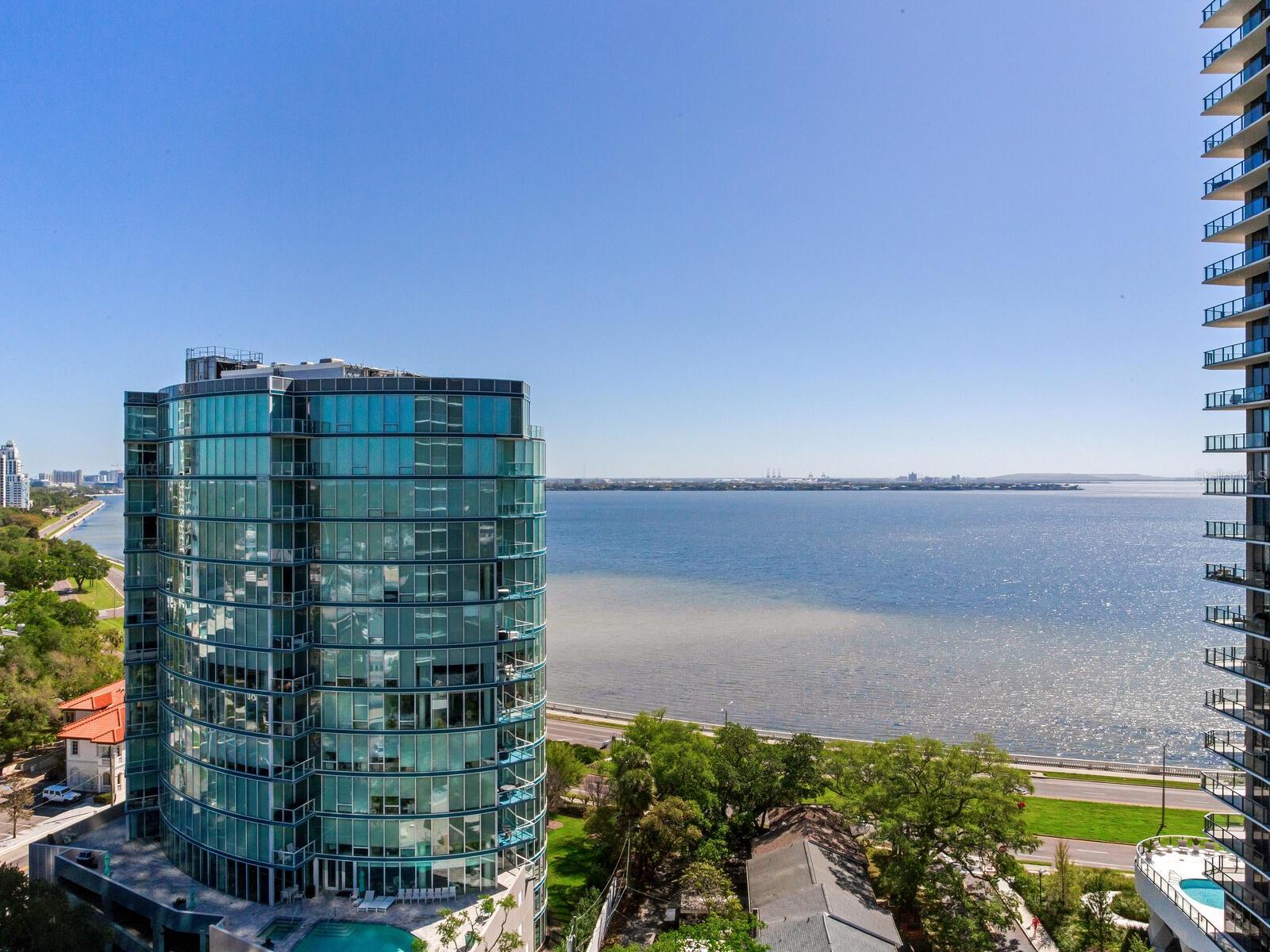 BAYSHORE YSSABELLA CONDOMINIUM - Residential