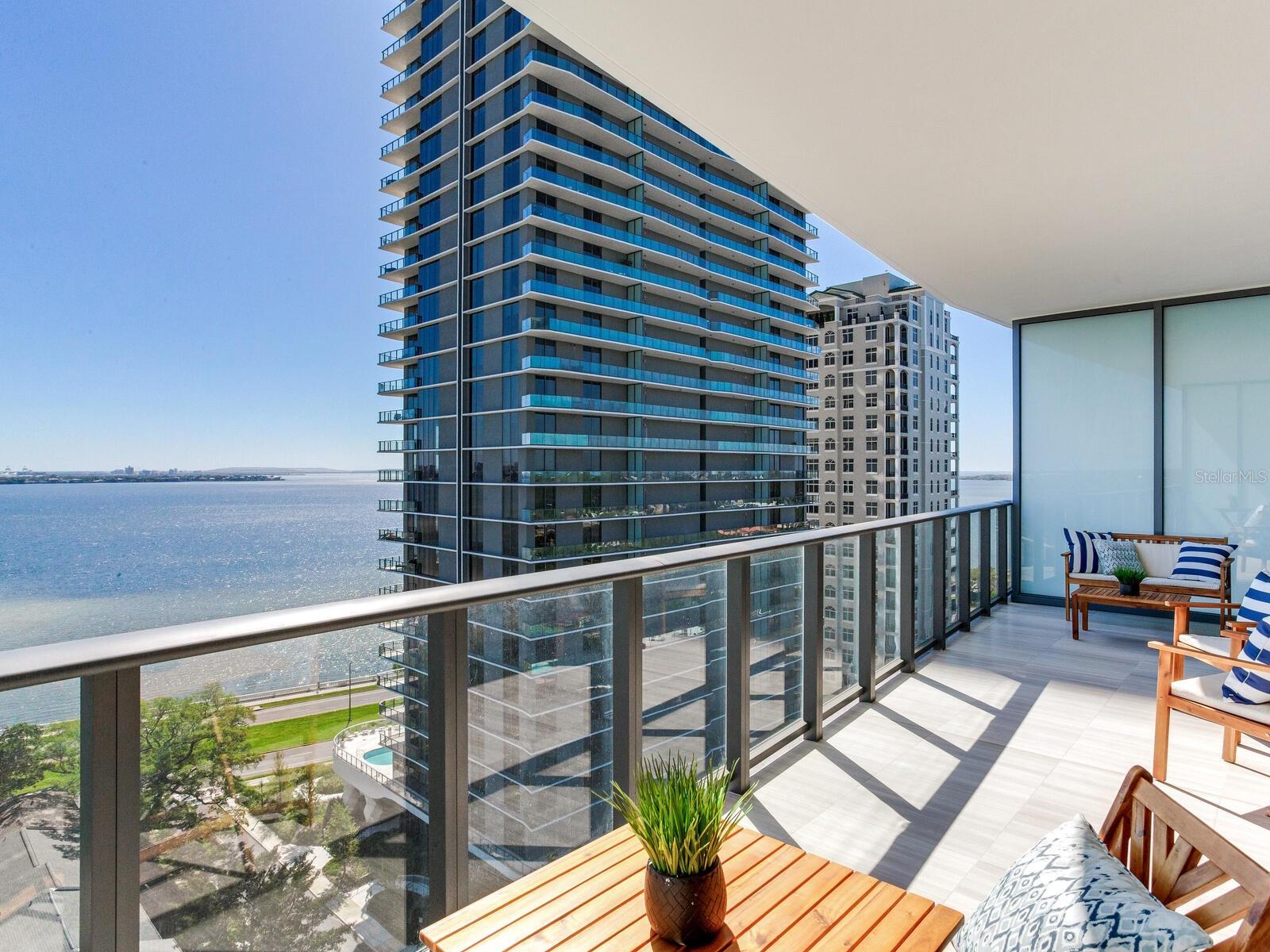 BAYSHORE YSSABELLA CONDOMINIUM - Residential