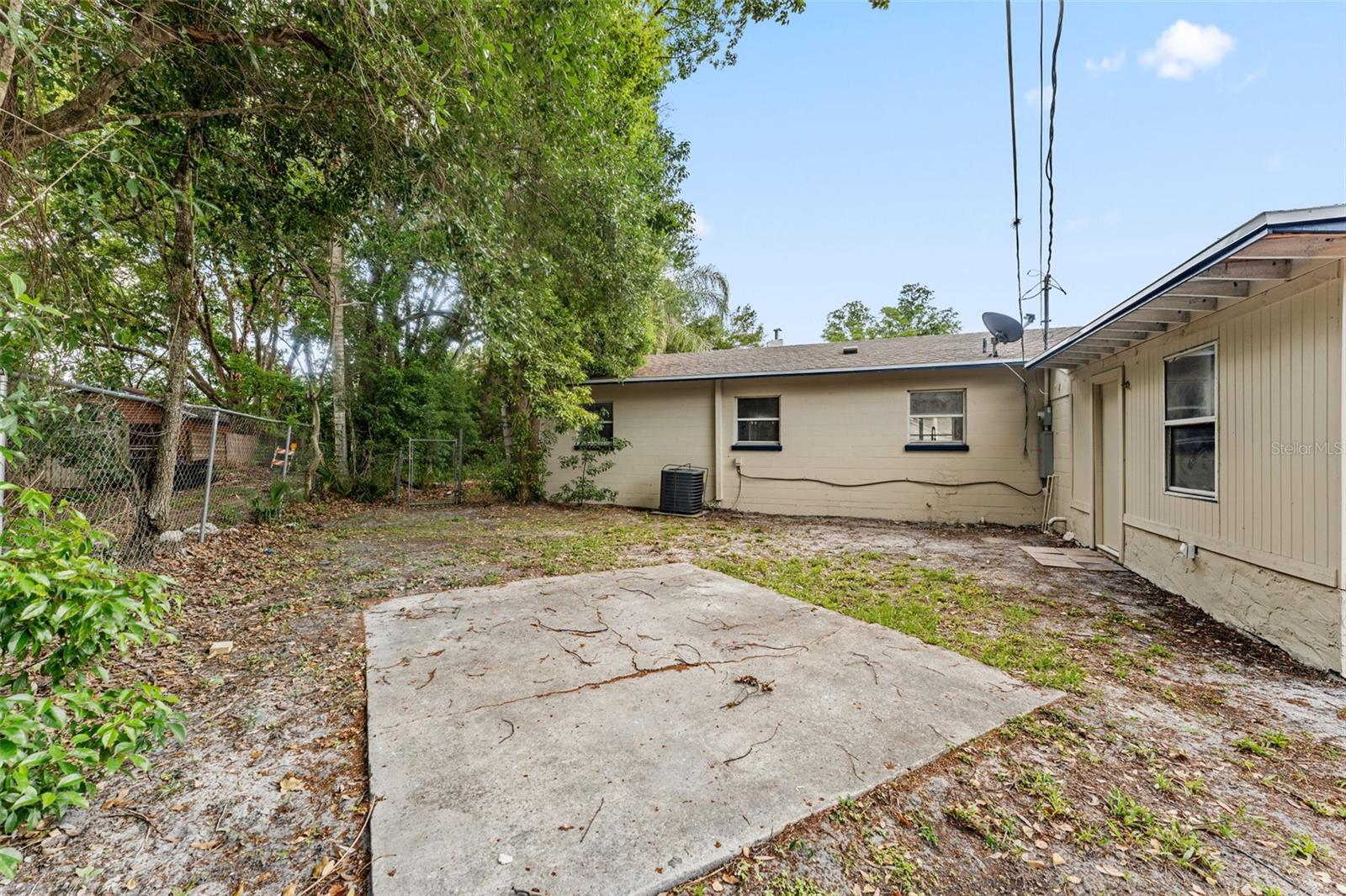 BEL-AIR SANFORD - Residential Lease