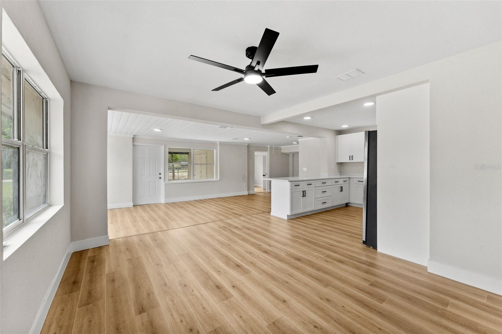 BEL-AIR SANFORD - Residential Lease