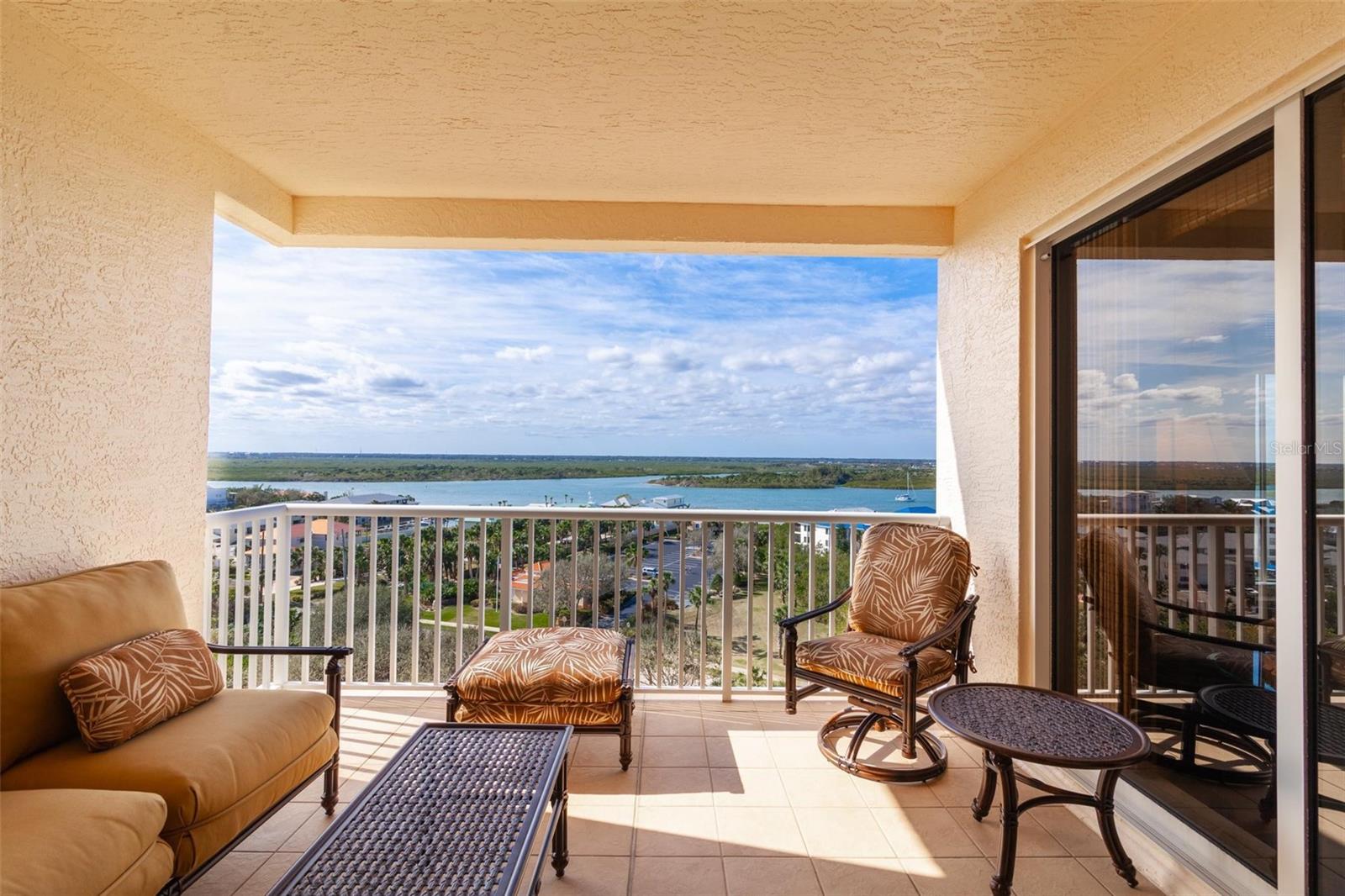 265 MINORCA BEACH WAY 902