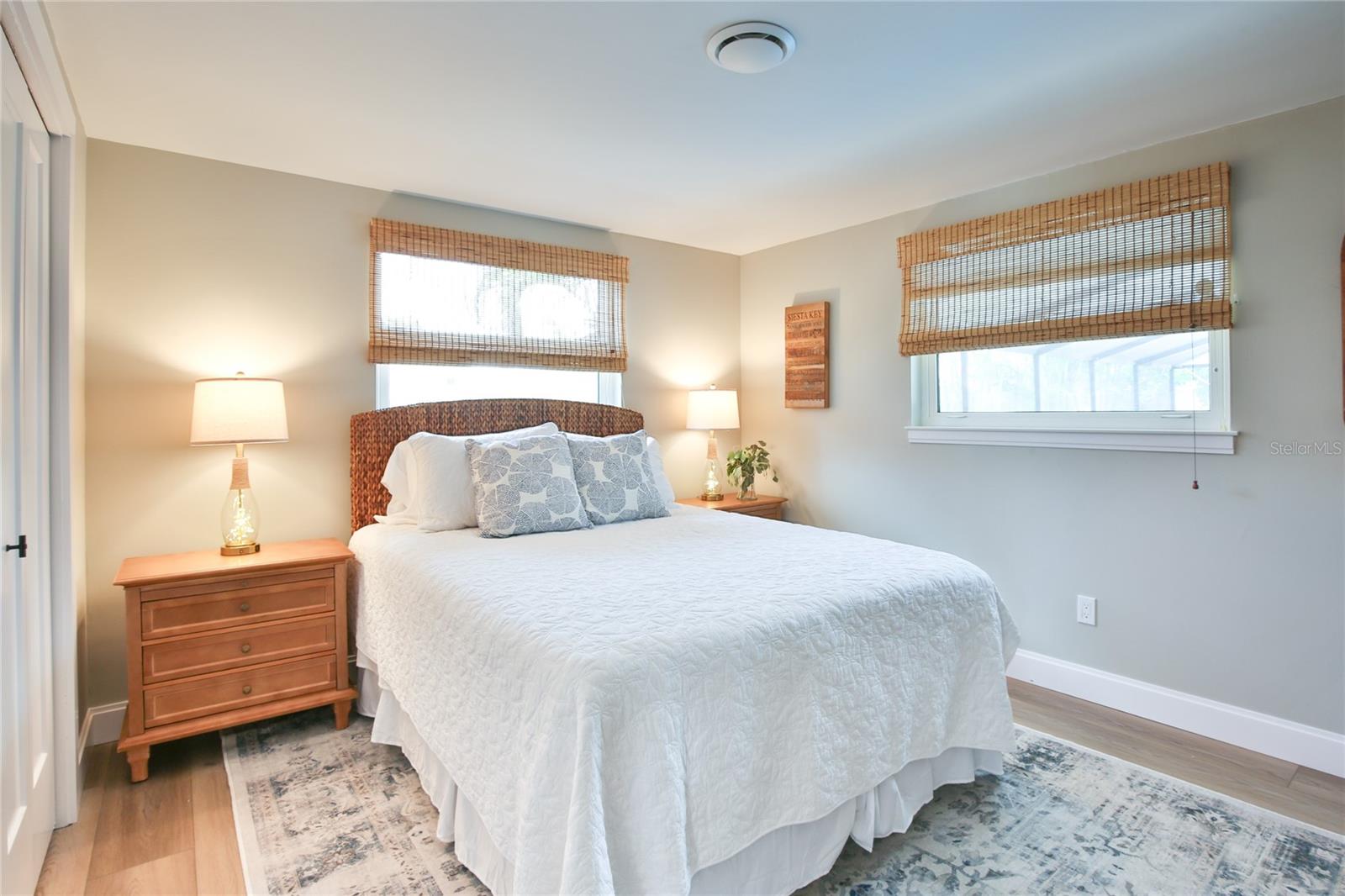 SARASOTA BEACH - Residential Lease