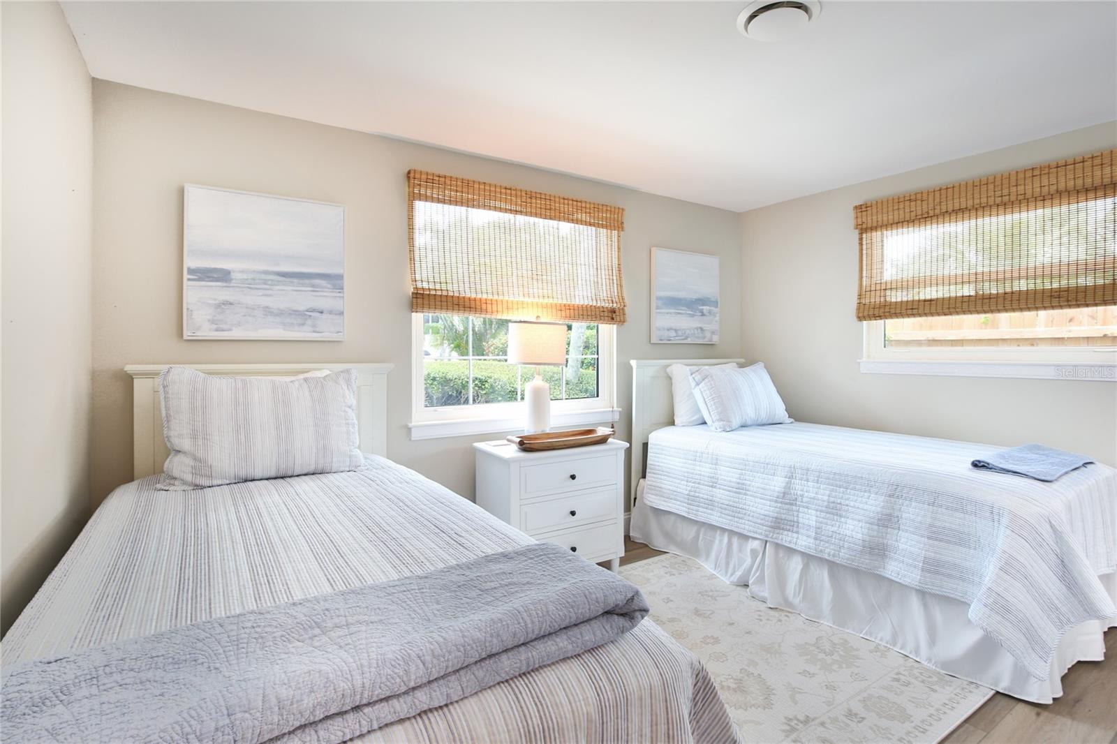 SARASOTA BEACH - Residential Lease