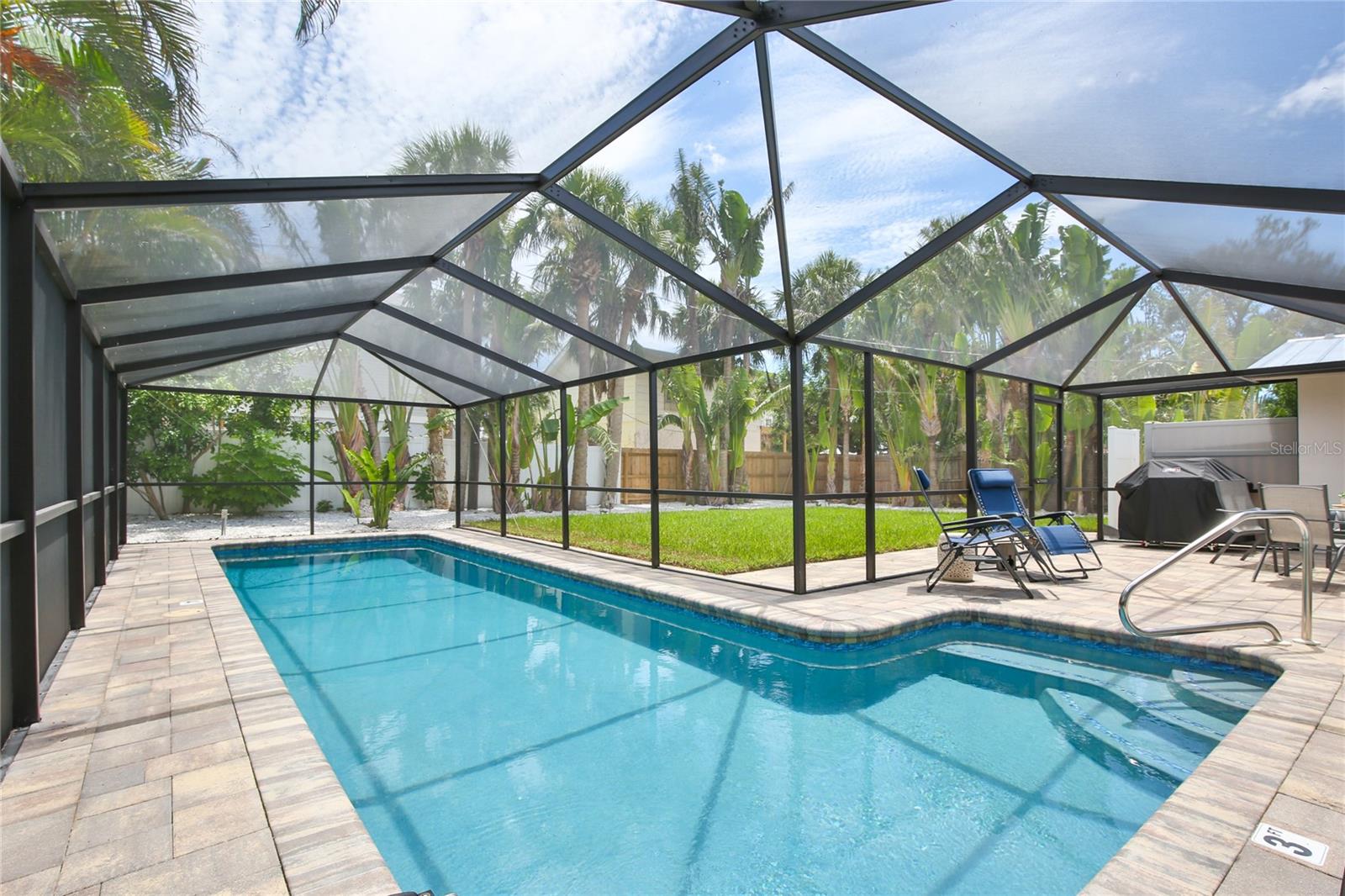 SARASOTA BEACH - Residential Lease