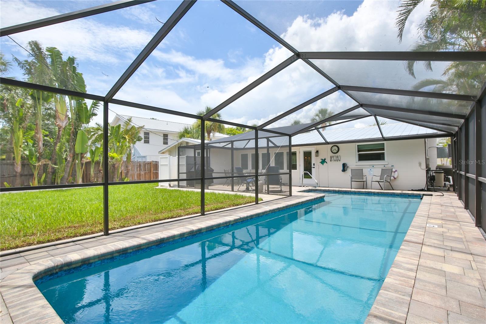 SARASOTA BEACH - Residential Lease