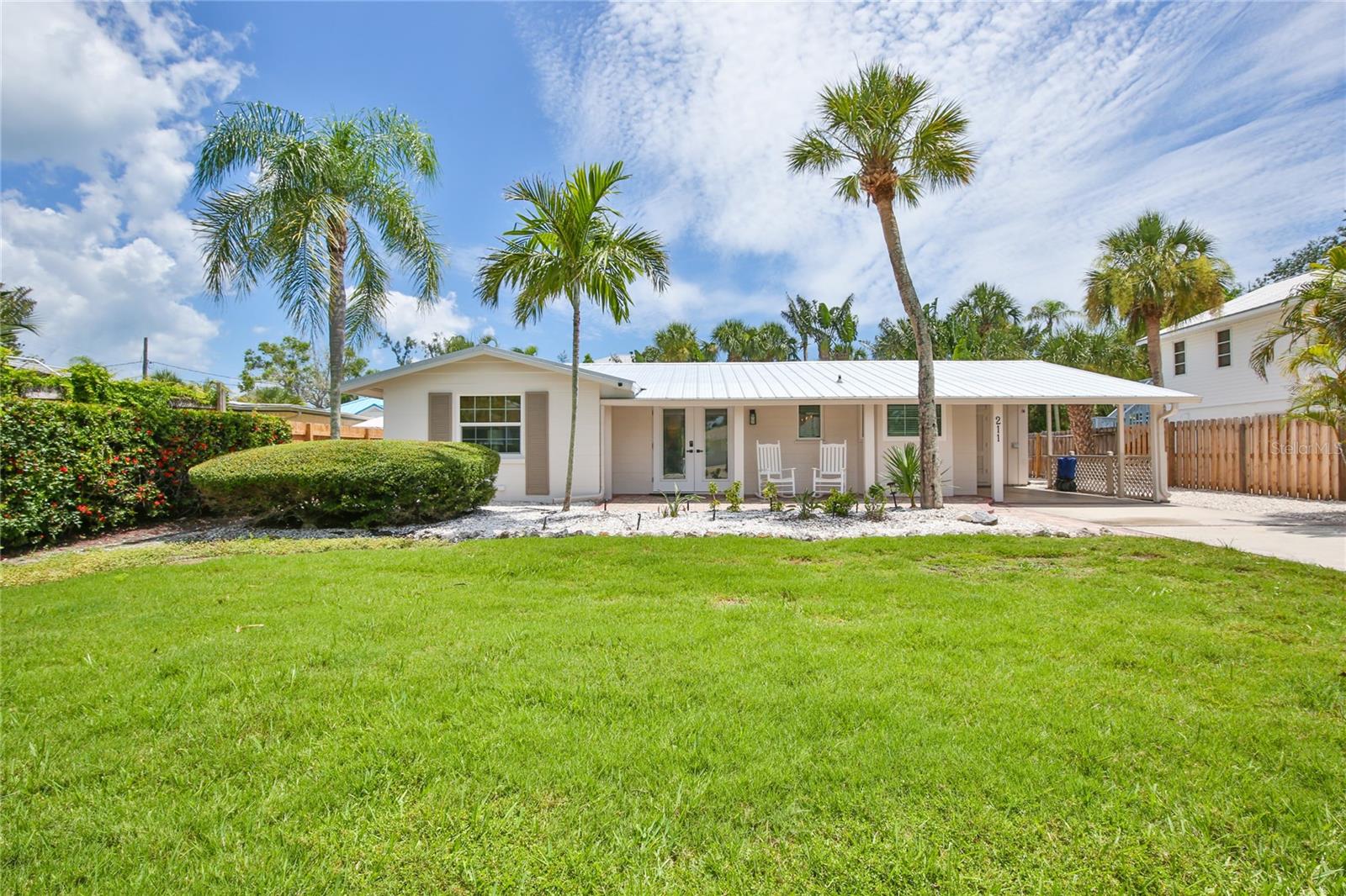 SARASOTA BEACH - Residential Lease