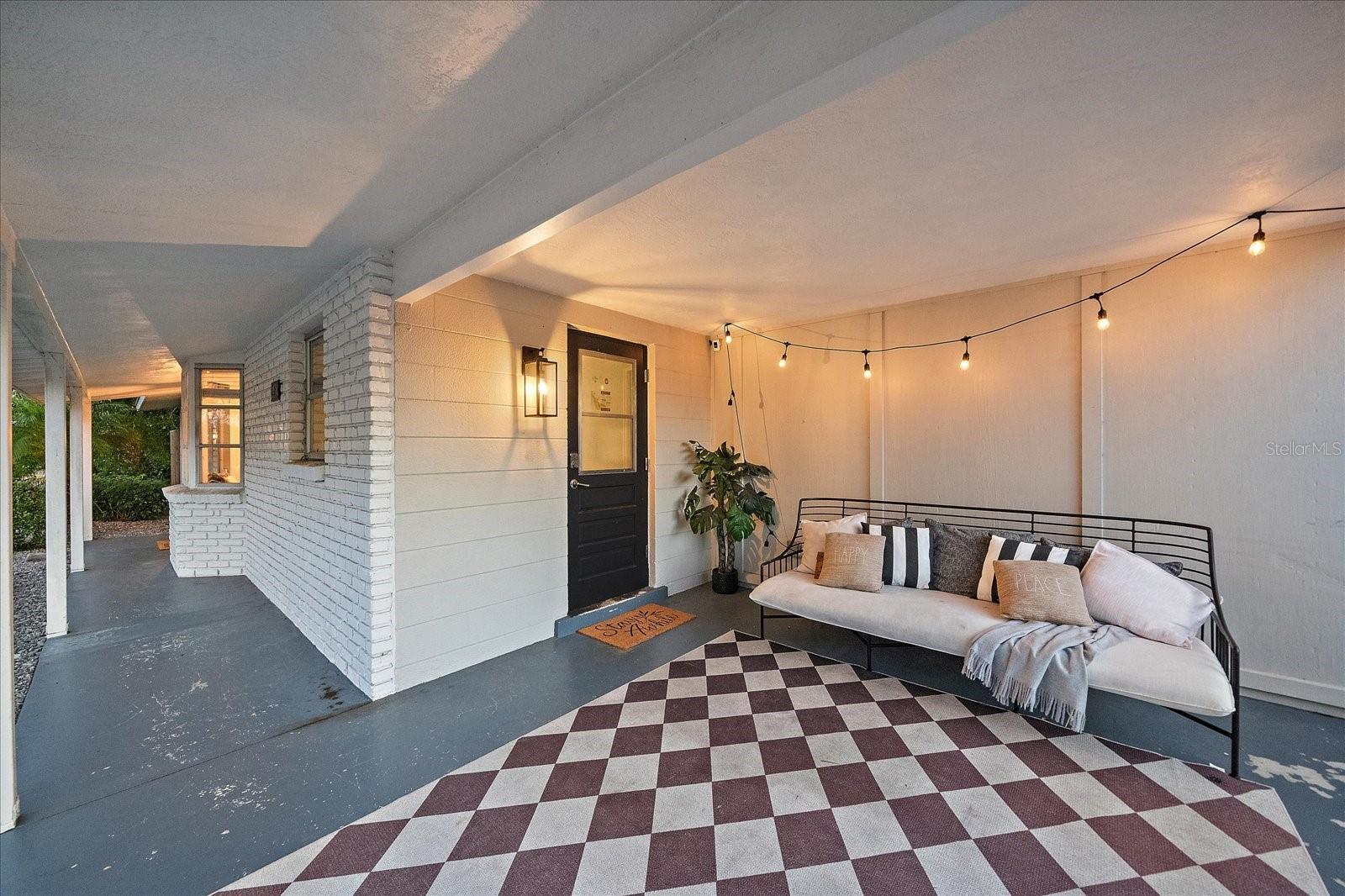 SOUTH GATE - Residential