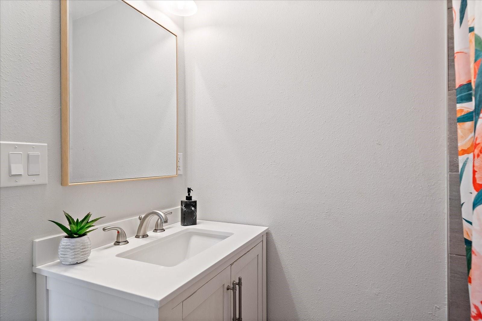 SOUTH GATE - Residential