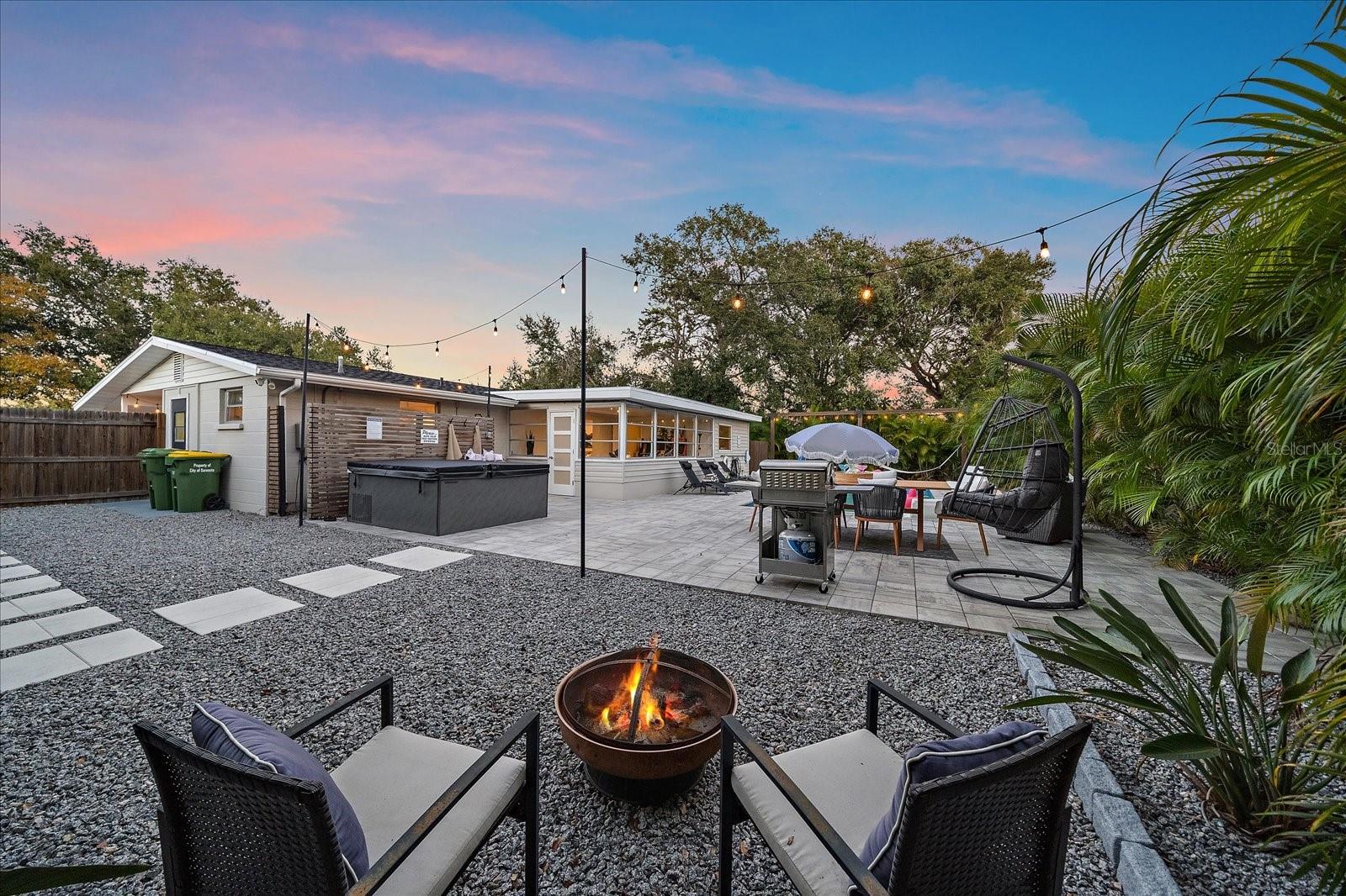 SOUTH GATE - Residential