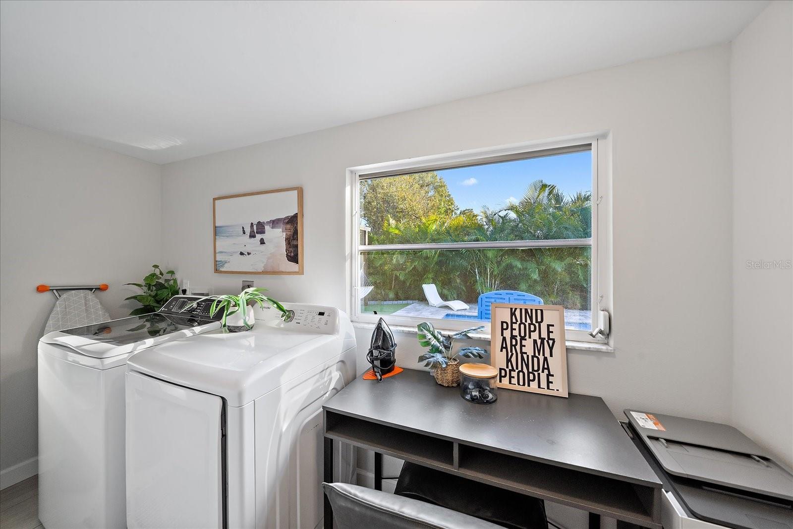 SOUTH GATE - Residential