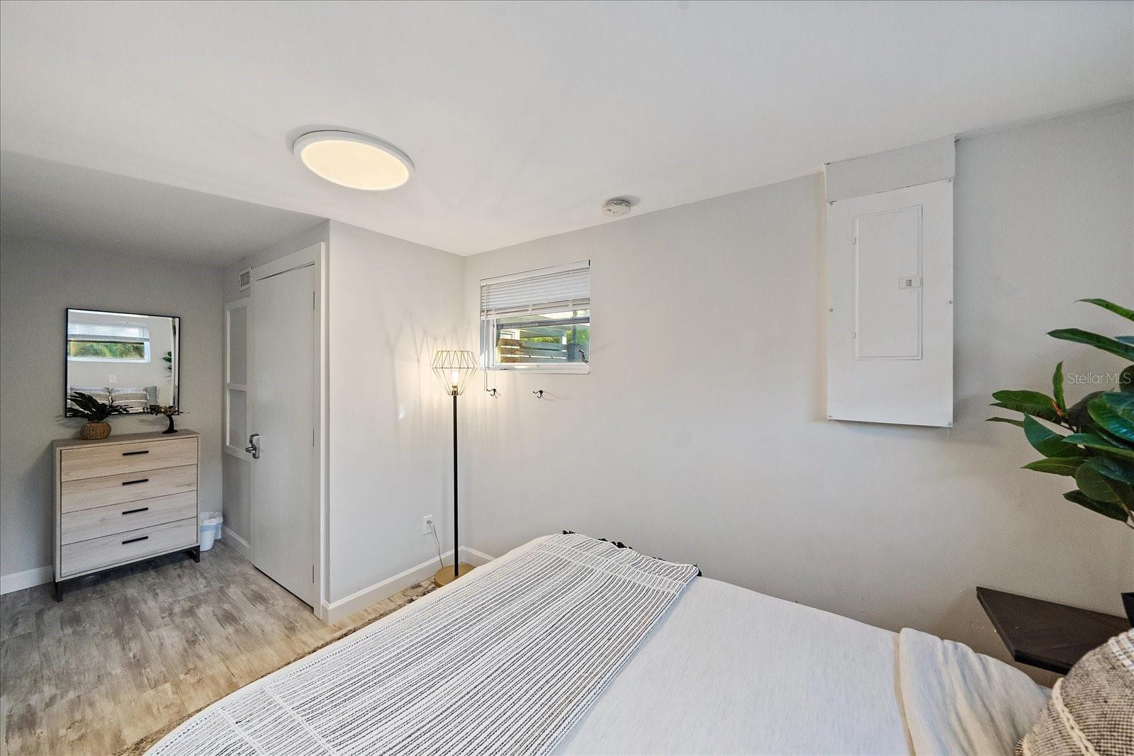 SOUTH GATE - Residential