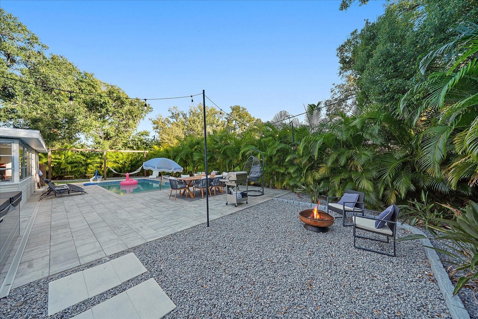 SOUTH GATE - Residential