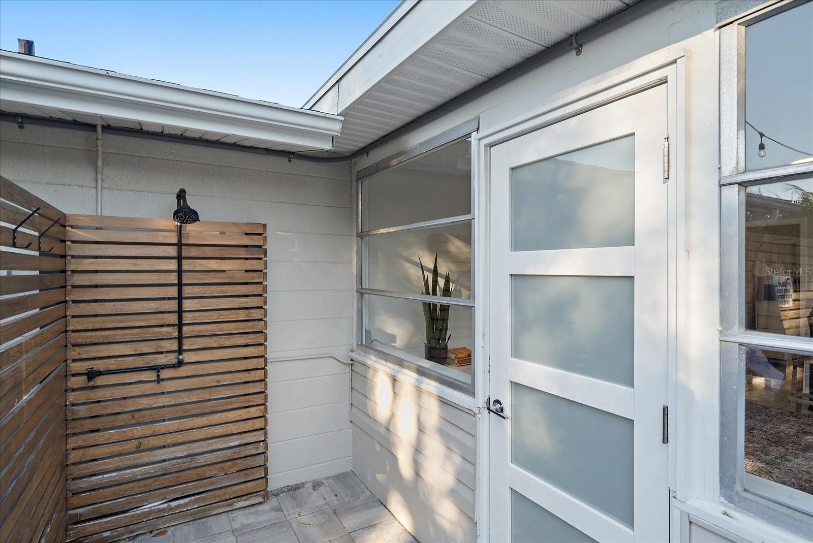 SOUTH GATE - Residential