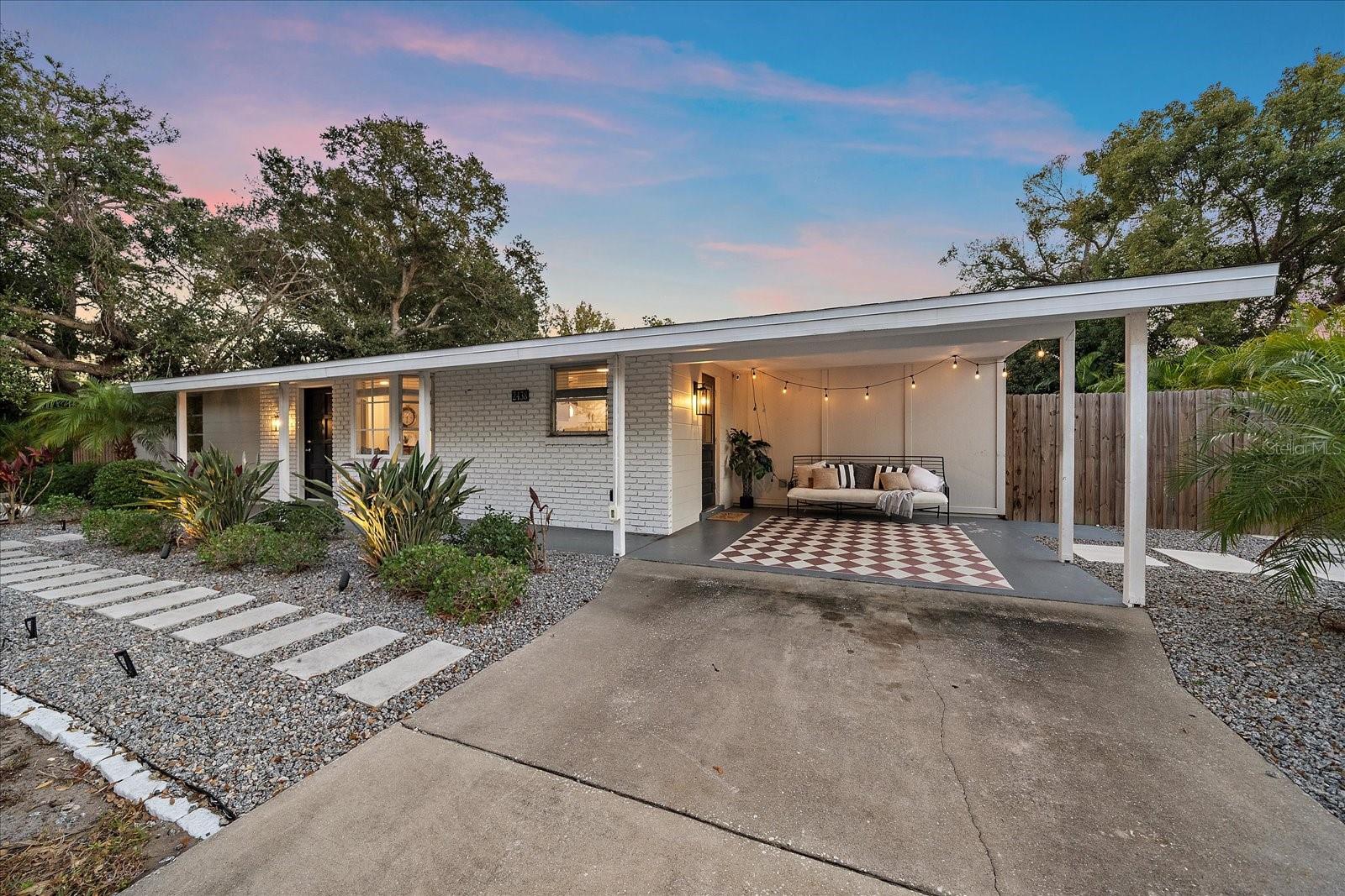 2438 WISTERIA STREET