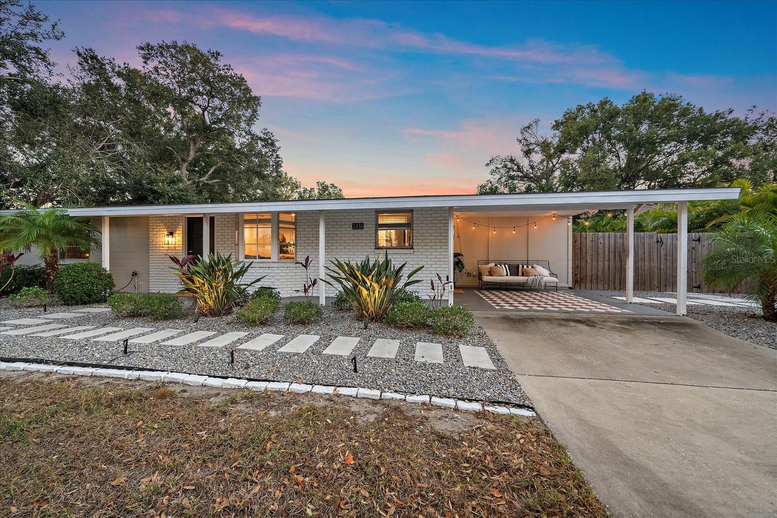 SOUTH GATE - Residential