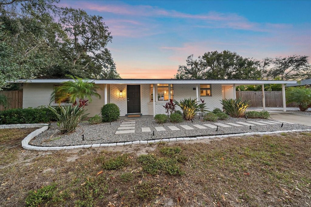 Photo of 2438 Wisteria Street, Sarasota, FL 34239 (MLS # A4682306)