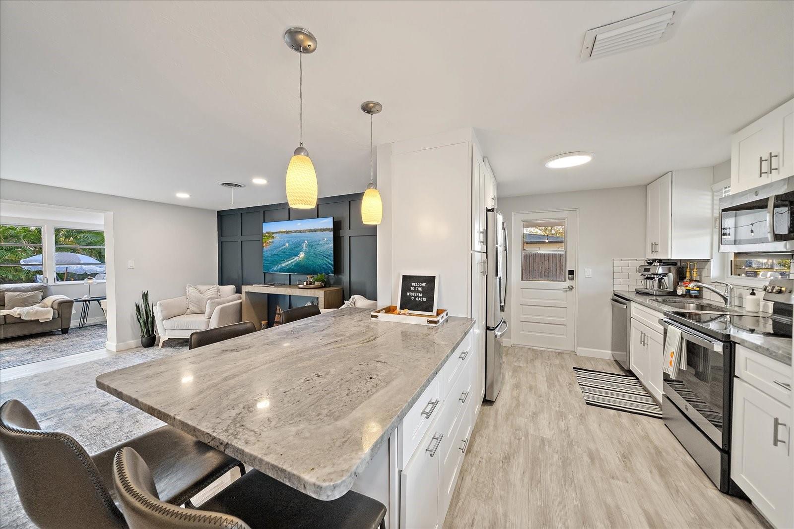 SOUTH GATE - Residential