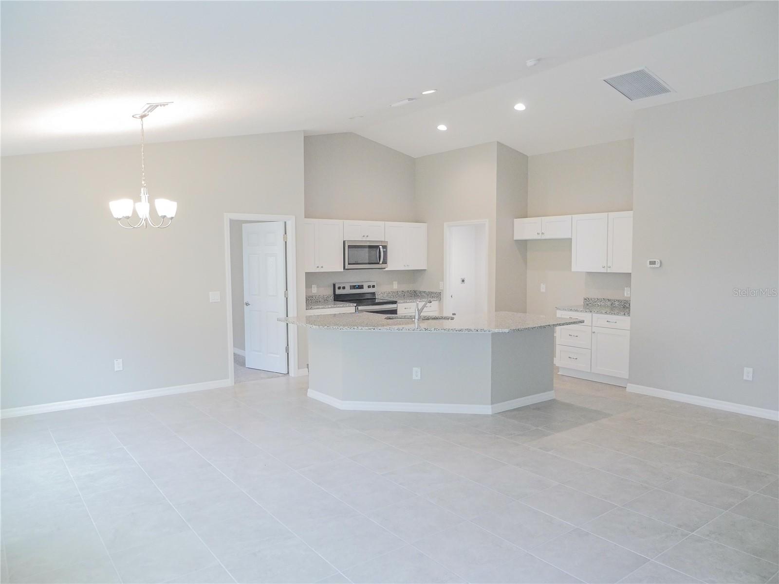 6821 SE 103RD PLACE