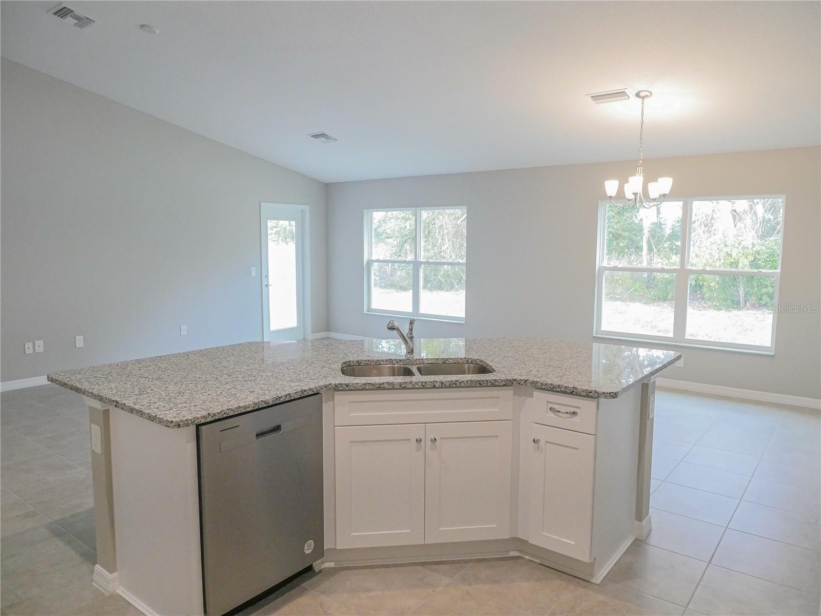 6821 SE 103RD PLACE