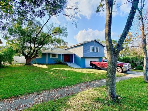 Photo of 626 Orchid Lane, Altamonte Springs, FL 32714 (MLS # G5104399)