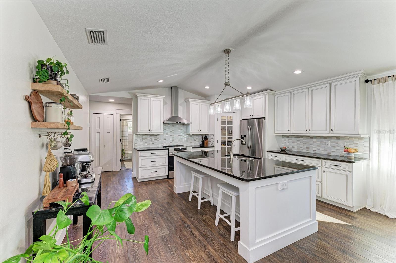 SUB LOT3&4 B2 PARRISH AD TO TOWNSHIP PALMETTO - Residential