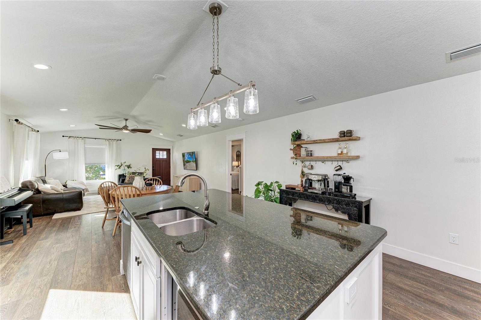 SUB LOT3&4 B2 PARRISH AD TO TOWNSHIP PALMETTO - Residential