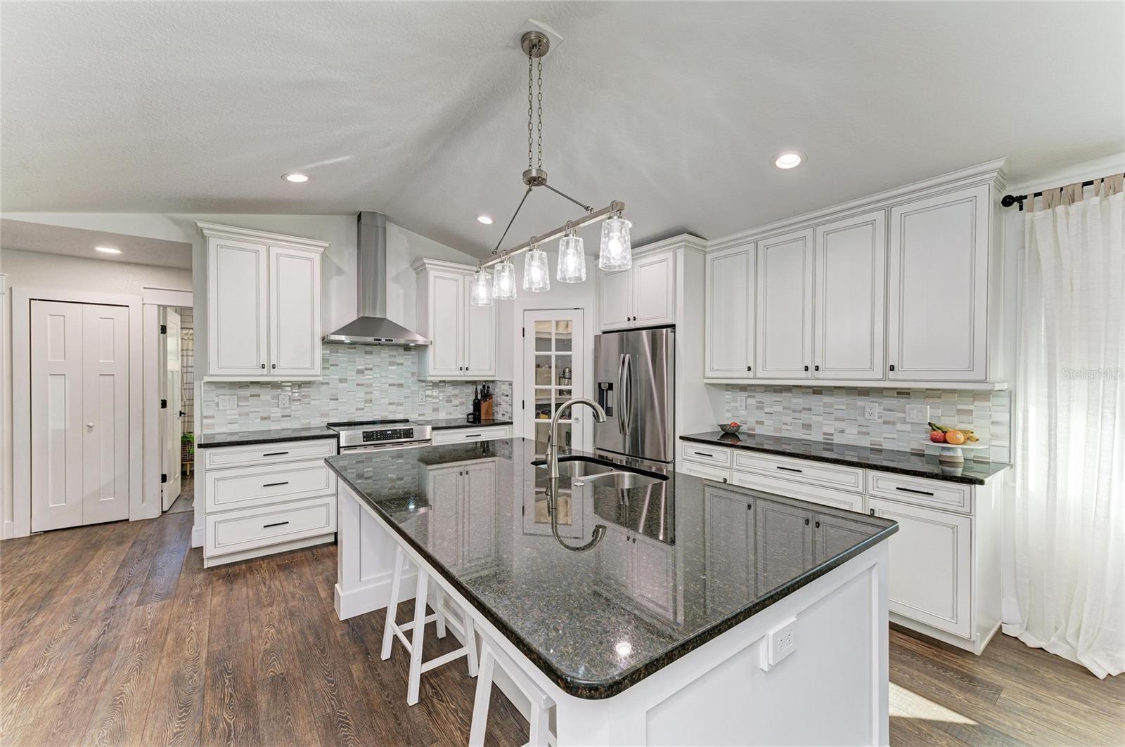 SUB LOT3&4 B2 PARRISH AD TO TOWNSHIP PALMETTO - Residential