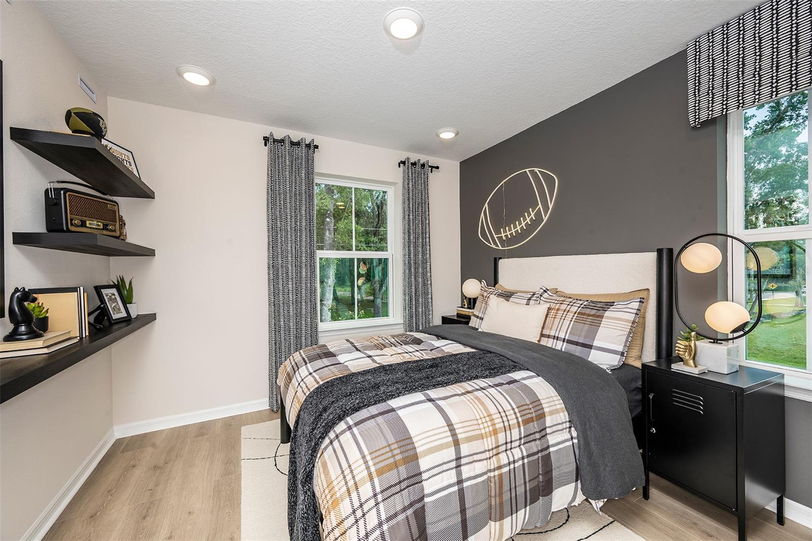 AULIN SQUARE - Residential